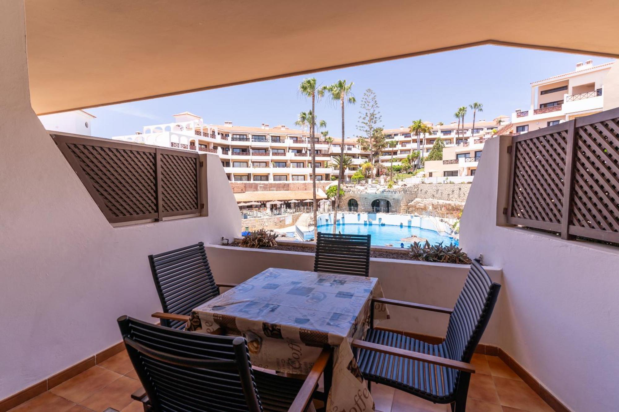 Oceanfront 2 Bedrooms Holiday Home In Tenerife South 圣米格尔德阿沃纳 外观 照片